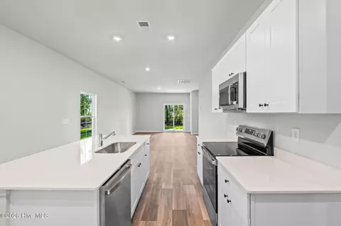 Kitchen - 1033 Harbor Dr, Calabash, NC 28467 photo 6 of 6