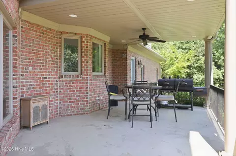 Exterior - 103 Cooper Ct, Chocowinity, NC 27817 photo 4 of 11