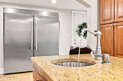 Kitchen - 103 Cooper Ct, Chocowinity, NC 27817 photo 6 of 7