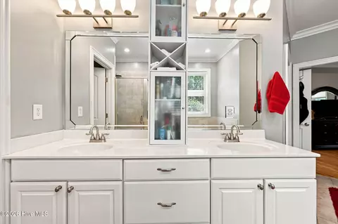 Bath - 103 Cooper Ct, Chocowinity, NC 27817 photo 2 of 6