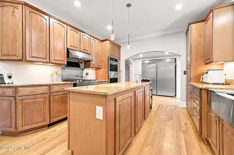 Kitchen - 103 Cooper Ct, Chocowinity, NC 27817 photo 5 of 7