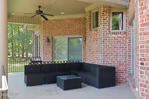 Exterior - 103 Cooper Ct, Chocowinity, NC 27817 photo 5 of 11