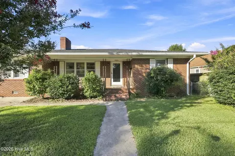 920 Hunnicutt Ave, Elizabeth City, NC 27909