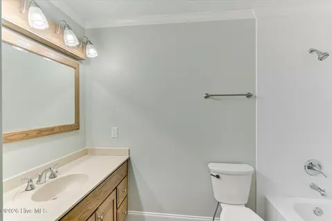 Bath - 202 Ashley Cir, Martinez, GA 30907 photo 3 of 4