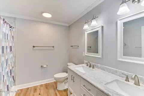 Bath - 202 Ashley Cir, Martinez, GA 30907 photo 2 of 4