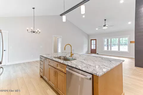Kitchen - 131 Longleaf Dr, West End, NC 27376 photo 5 of 6