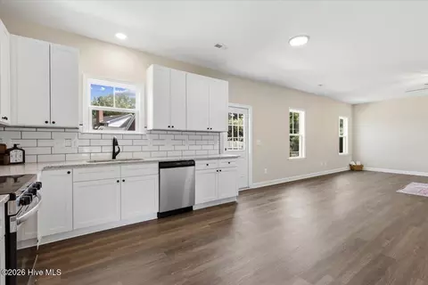 Entry Way - 125 Wilson St, Erwin, NC 28339 photo 1 of 4