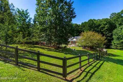 Exterior - 11 Turkey Trl, Warne, NC 28909 photo 17 of 19