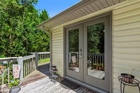 Exterior - 11 Turkey Trl, Warne, NC 28909 photo 3 of 19