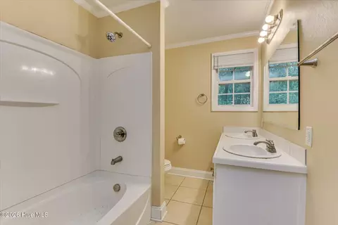 Bath - 3513 Byron Pl, Augusta, GA 30906 photo 3 of 4