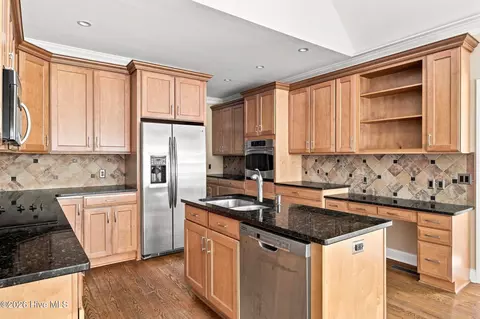 Kitchen - 39 Lasswade Dr, Pinehurst, NC 28374 photo 2 of 5