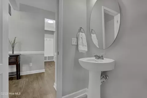 Entry Way - 186 Violetear Rdg, Hampstead, NC 28443 photo 6 of 6
