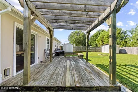Exterior - 238 Parnell Rd, Hubert, NC 28539 photo 4 of 4