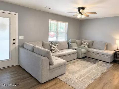 Living - 546 Shadowmoor Cir, Thomson, GA 30824 photo 1 of 1