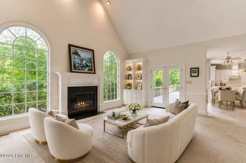 Living - 4172 Tindall Dr, Evans, GA 30809 photo 4 of 4