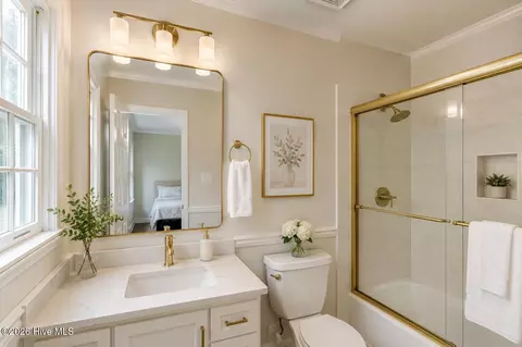 Bath - 4172 Tindall Dr, Evans, GA 30809 photo 2 of 4