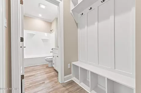 Entry Way - 751 Driftwood Dr, Hampstead, NC 28443 photo 2 of 2