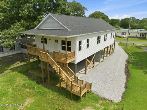 Exterior - 751 Driftwood Dr, Hampstead, NC 28443 photo 18 of 18