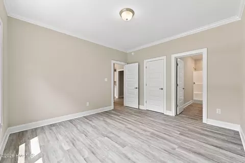 Bedroom - 751 Driftwood Dr, Hampstead, NC 28443 photo 6 of 6