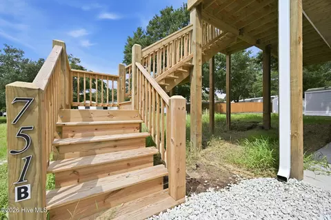 Exterior - 751 Driftwood Dr, Hampstead, NC 28443 photo 11 of 18