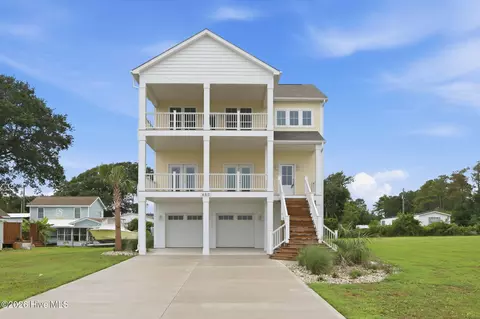 450 Pearson Cir, Newport, NC 28570