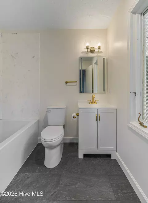 Bath - 170 Tamarisk Ln, Pinehurst, NC 28374 photo 1 of 3
