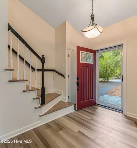 Entry Way - 170 Tamarisk Ln, Pinehurst, NC 28374 photo 1 of 2