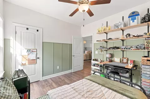 Bedroom - 437 Howards Landing Rd, Hampstead, NC 28443 photo 6 of 15