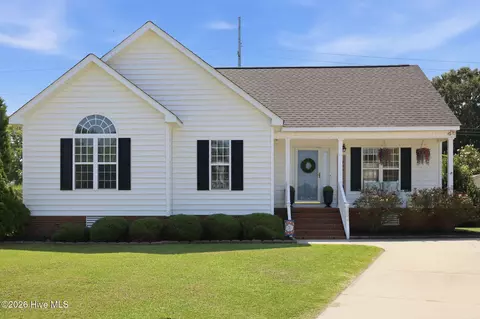 2004 Chesco Ct, Winterville, NC 28590