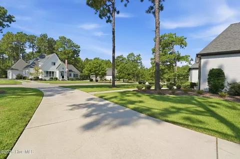 Exterior - 109 Chanticleer Dr, Pinehurst, NC 28374 photo 5 of 23