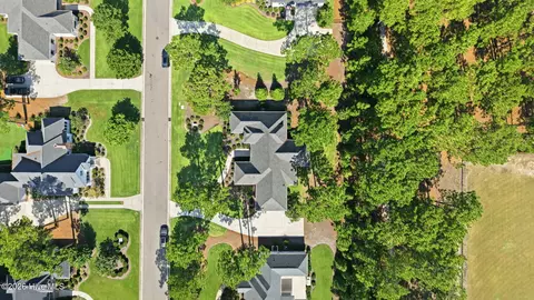 View/Area - 109 Chanticleer Dr, Pinehurst, NC 28374 photo 2 of 4