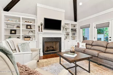 Living - 109 Chanticleer Dr, Pinehurst, NC 28374 photo 2 of 4