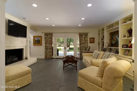 Living - 35 Bel Air Dr, Pinehurst, NC 28374 photo 1 of 6