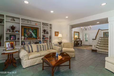 Living - 35 Bel Air Dr, Pinehurst, NC 28374 photo 2 of 6