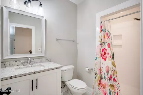 Bath - 5206 Teal Ln, Evans, GA 30809 photo 3 of 5