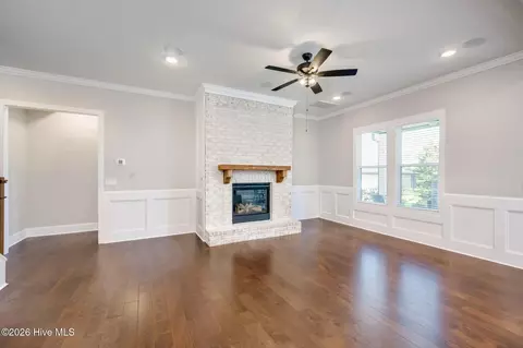 Living - 5206 Teal Ln, Evans, GA 30809 photo 2 of 2