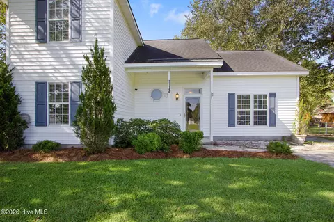 2026 Longview Dr, Greenville, NC 27858