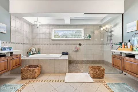 Bath - 104 Pamlico Pl, Chocowinity, NC 27817 photo 4 of 5