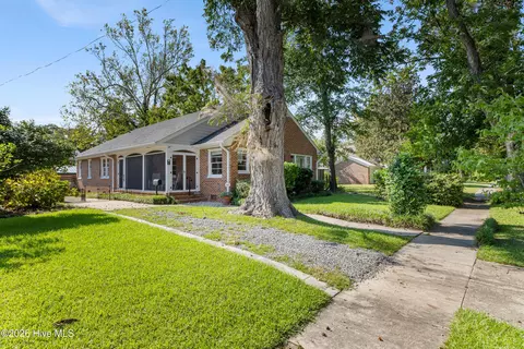 6 Keaton Ave, Wilmington, NC 28403