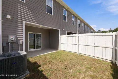 Exterior - 614 Jacks Crossing Dr, Hubert, NC 28539 photo 7 of 9