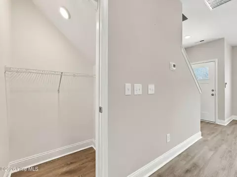 Entry Way - 614 Jacks Crossing Dr, Hubert, NC 28539 photo 2 of 4
