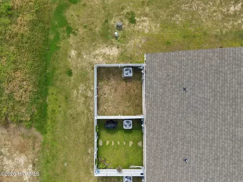 Exterior - 614 Jacks Crossing Dr, Hubert, NC 28539 photo 3 of 9