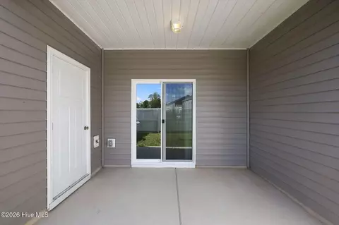Exterior - 614 Jacks Crossing Dr, Hubert, NC 28539 photo 8 of 9