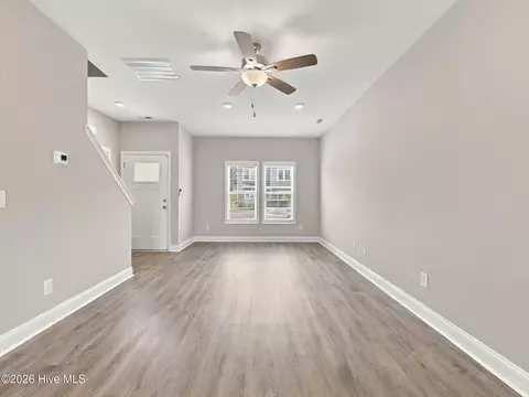 Living - 614 Jacks Crossing Dr, Hubert, NC 28539 photo 3 of 3