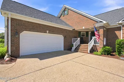 Exterior - 512 Shell Dr, Kure Beach, NC 28449 photo 3 of 9