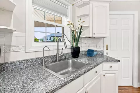 Kitchen - 512 Shell Dr, Kure Beach, NC 28449 photo 5 of 6