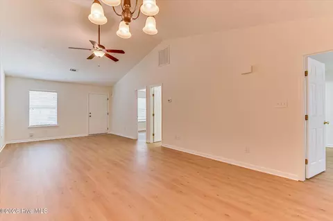 Living - 507 Edgecliff Ln, Evans, GA 30809 photo 6 of 6