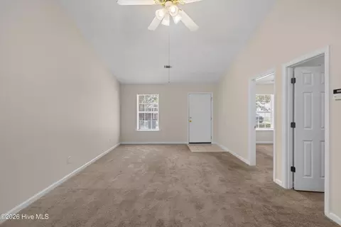 Living - 526 Edgecliff Ln, Evans, GA 30809 photo 3 of 4