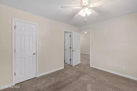 Bedroom - 526 Edgecliff Ln, Evans, GA 30809 photo 2 of 5