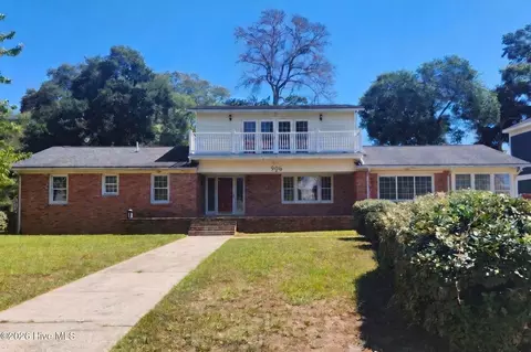 906 20th Ave N, North Myrtle Beach, SC 29582